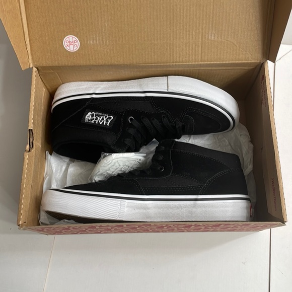 Vans men’s classic half cab Pro black and white - Picture 9 of 9